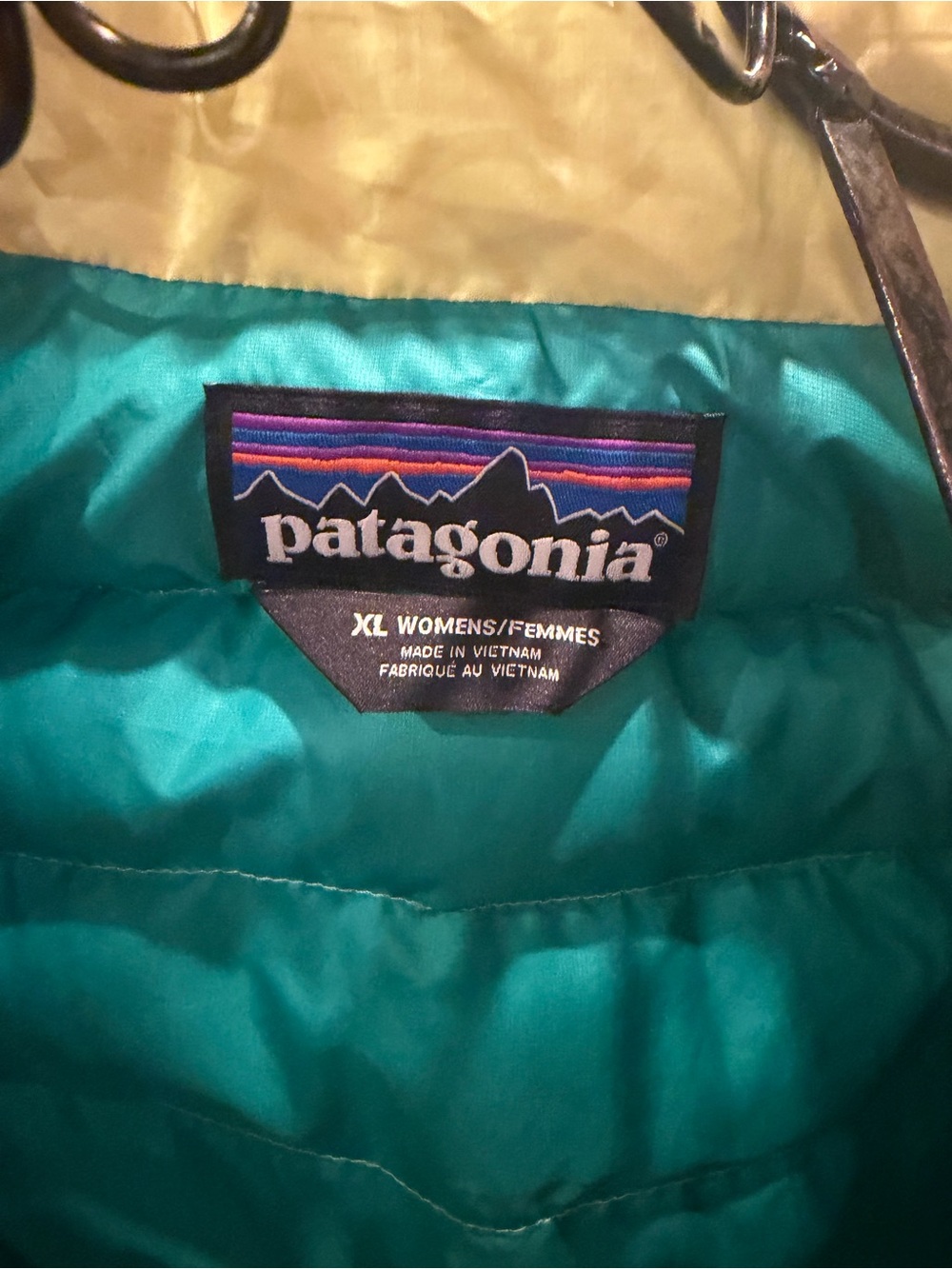 Patagonia Yellow Vest with Teal Interior Womens XL Solar Pow green. - Picture 5 of 8